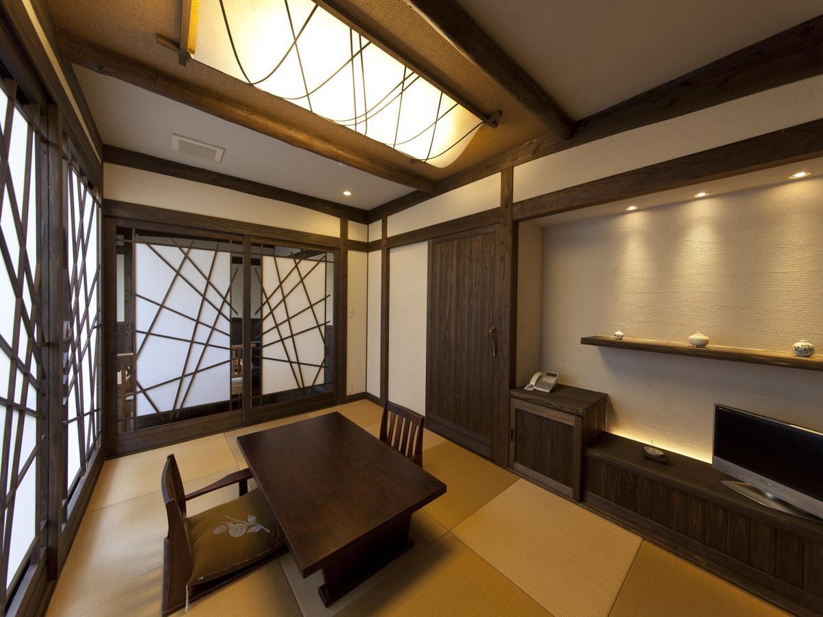 Hotel Gokuraku Onsen Takumi No Yado Takaharu Zewnętrze zdjęcie